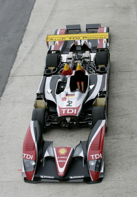 Audi R18 e-tron quattro (5).jpg